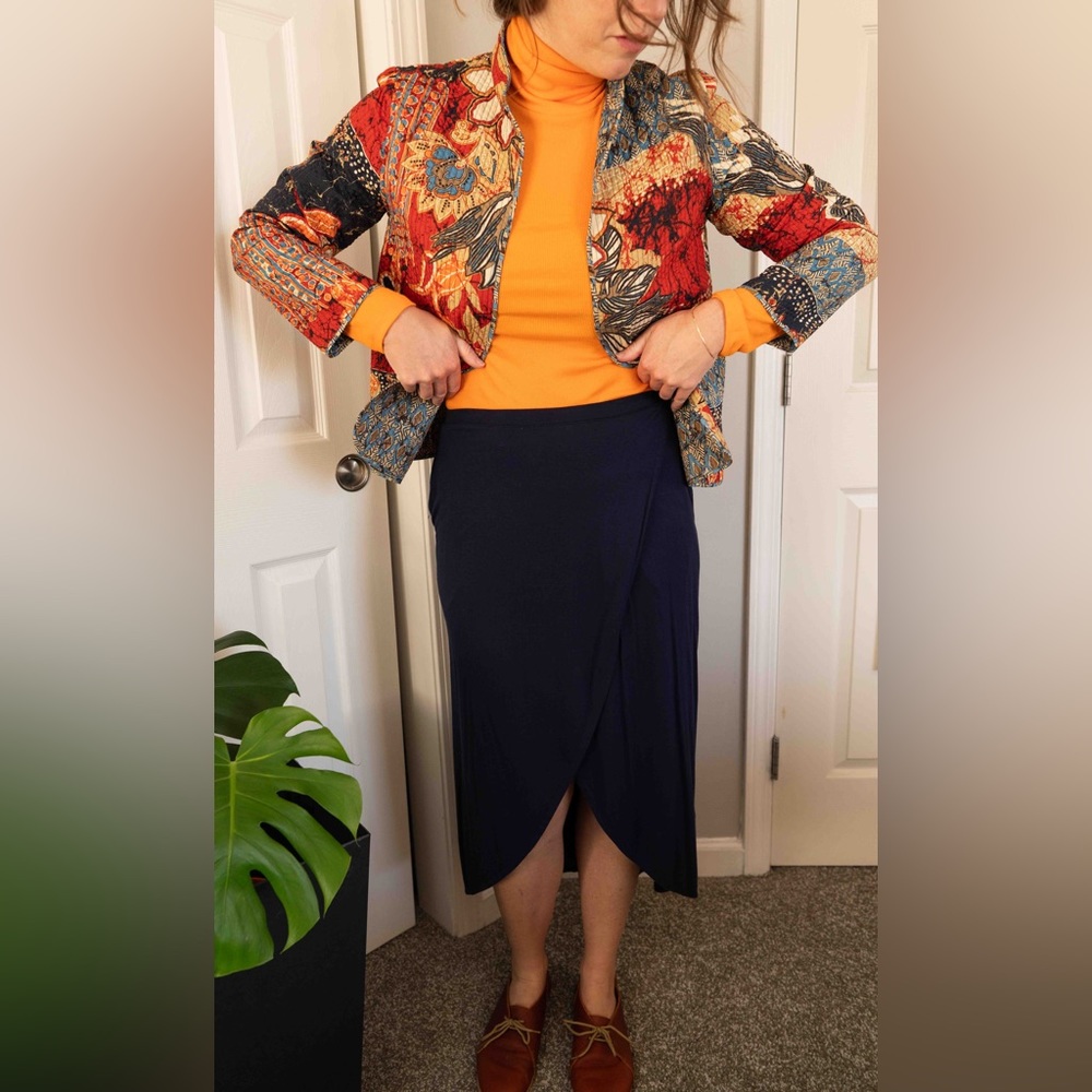 GAP Navy Blue High-Low skirt Size Small